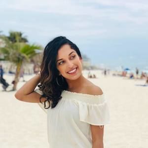 Meet your Posher, Mansi